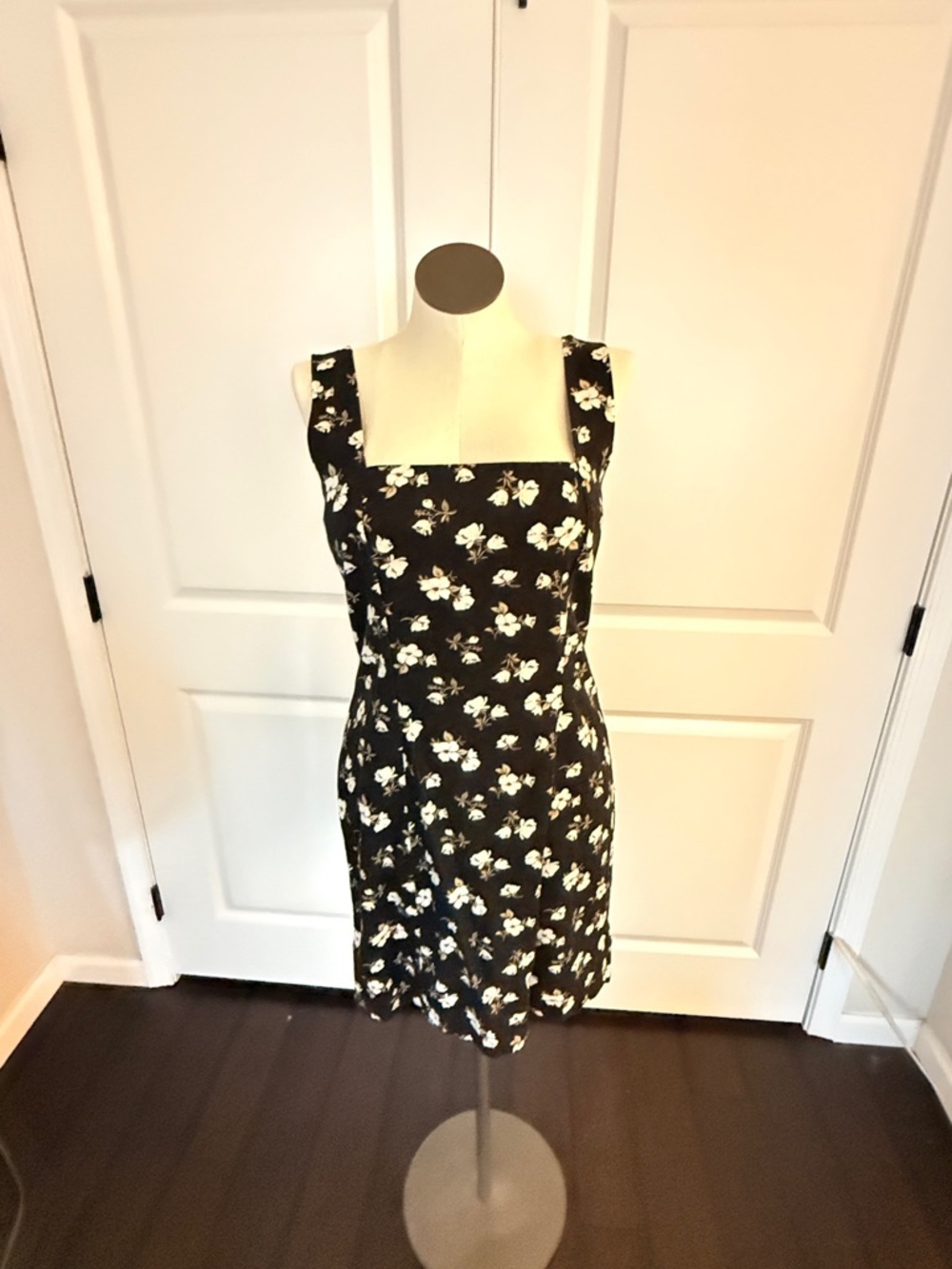 Lot of three square neck linen sun dresses